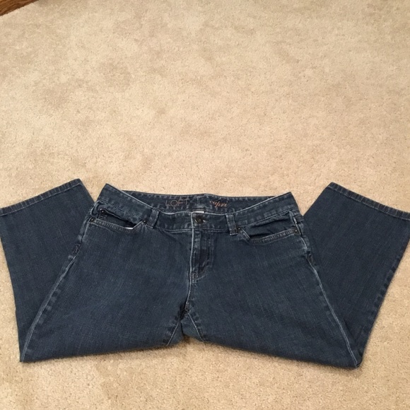 Loft Low-Rise Denim Capris - Picture 4 of 6